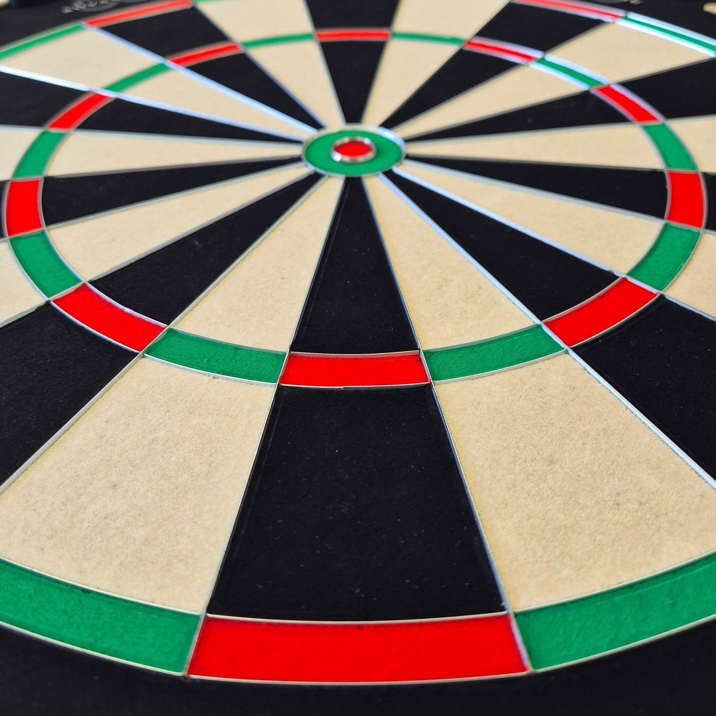 Bull's Advantage 8 Steeldartboard